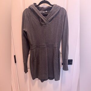 Athleta Gray Long Sleeve Hooded Dress with Front Pockets